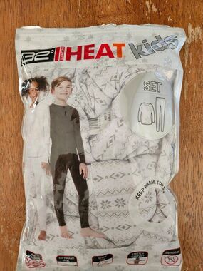 32 Degrees Heat Set Kids Size Small Base Layer Top and Bottom Long Johns Pajamas